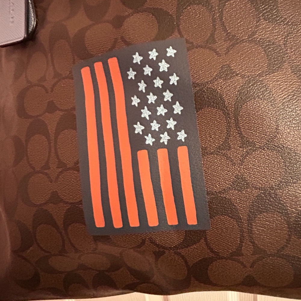 BNWT Coach Bags | Coach Reversible City‎ Tote American Flag Signature w wristlet - Picture 2 of 9